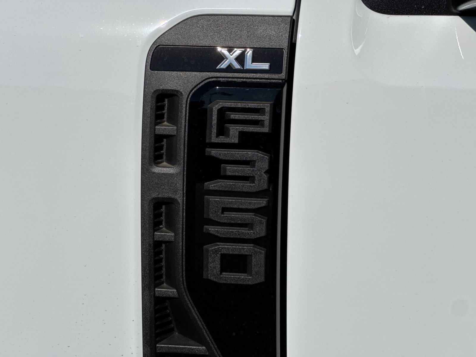 New 2027 Ford F350 XL w/ XL Chrome Package RWD image 29