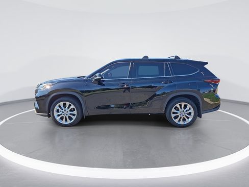 Used 2024 Toyota Highlander Limited AWD/4WD image 6