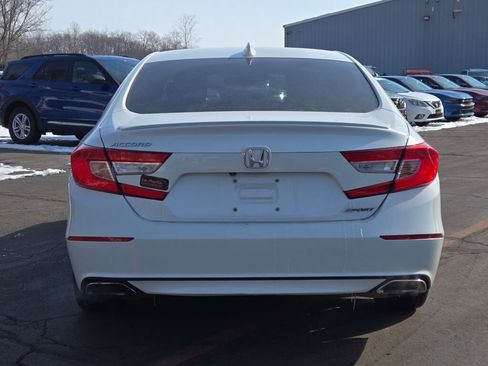 Used 2018 Honda Accord Sport image 10