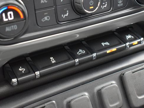 Used 2018 Chevrolet Silverado 1500 LTZ w/ Sport Package image 25