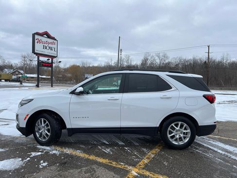 Used 2022 Chevrolet Equinox LT image 3