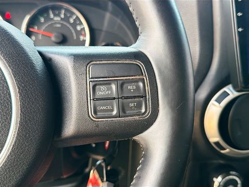 Used 2015 Jeep Wrangler Unlimited Sahara w/ Connectivity Group image 29