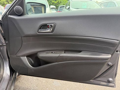 Used 2017 Acura ILX FWD image 30
