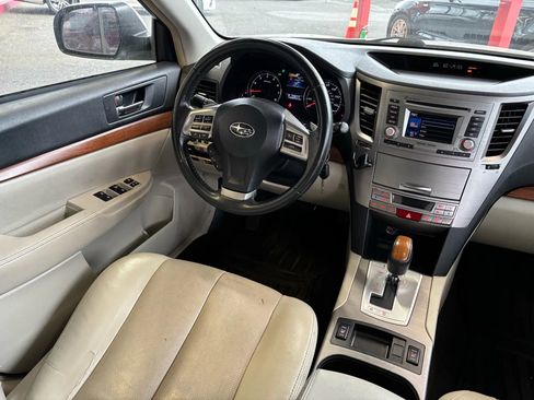 Used 2014 Subaru Outback 2.5i Limited w/ Moonroof Package image 10