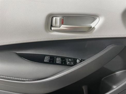 New 2026 Toyota Corolla SE FWD image 18