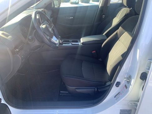 Used 2020 Nissan Sentra SV image 11