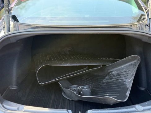 Used 2023 Tesla Model 3 Standard Range image 18