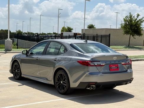 Used 2026 Toyota Camry SE FWD image 6
