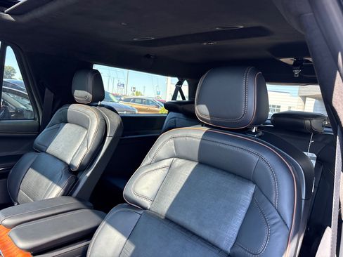 New 2025 Lincoln Navigator L Black Label image 27