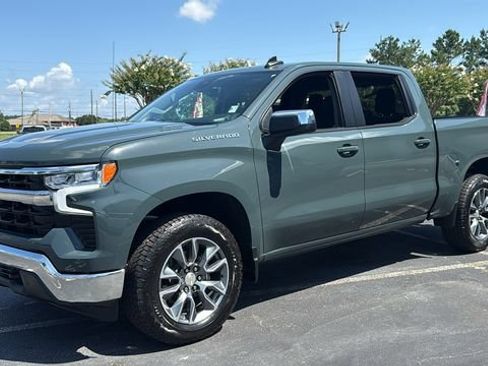 Used 2026 Chevrolet Silverado 1500 LT AWD/4WD image 3