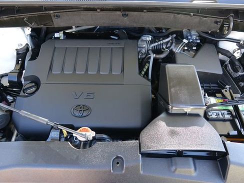 Used 2016 Toyota Highlander Limited image 30