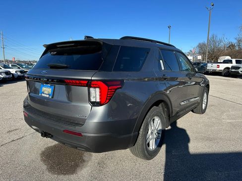 New 2026 Ford Explorer Active image 3