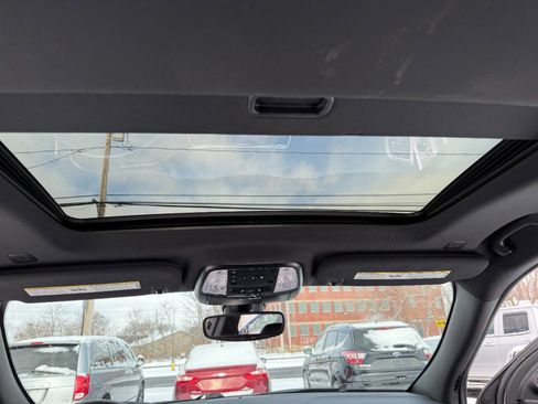 Used 2018 Jeep Grand Cherokee Limited image 12