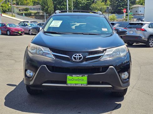 Used 2013 Toyota RAV4 XLE AWD/4WD image 2