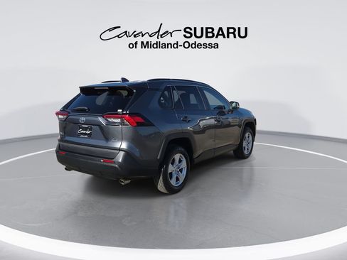 Used 2021 Toyota RAV4 XLE FWD image 8
