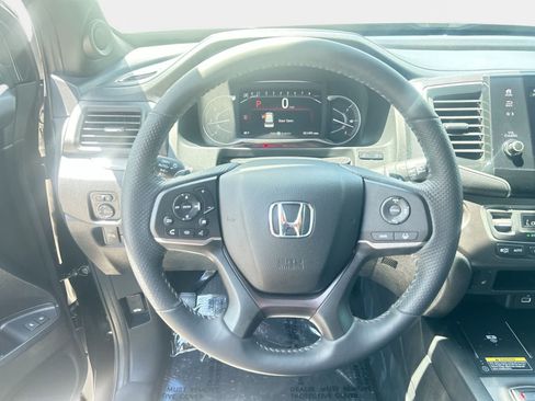 Used 2024 Honda Passport EX-L image 16