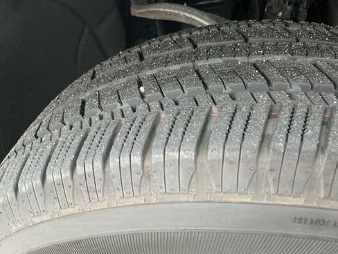 Used 2024 Chevrolet Silverado 1500 LT image 15