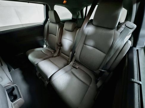Used 2020 Honda Odyssey EX image 21