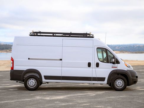 Used 2018 RAM ProMaster 2500 image 14