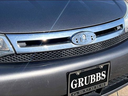 Used 2010 Ford Focus SE image 36