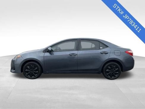 Used 2018 Toyota Corolla LE image 4