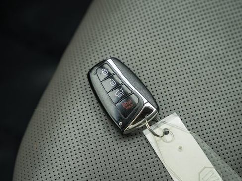 Used 2017 Hyundai Santa Fe Limited FWD image 48