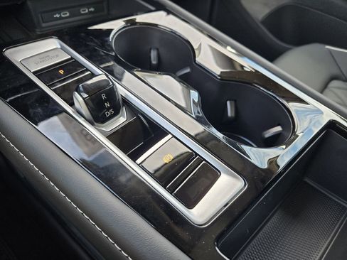 New 2026 Volkswagen Atlas SEL Premium R-Line image 17