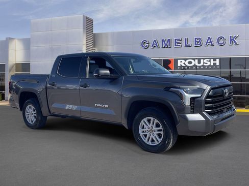 Used 2023 Toyota Tundra SR5 w/ SR5 Convenience Package AWD/4WD image 8