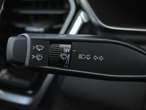 New 2026 GMC Canyon Elevation w/ Convenience Package image 22