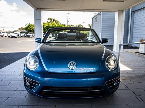 Used 2019 Volkswagen Beetle 2.0T SE image 6