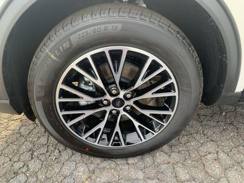 New 2026 Ford Escape Base w/ PHEV Premium Package image 33