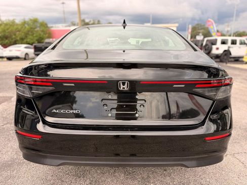Used 2024 Honda Accord EX image 8