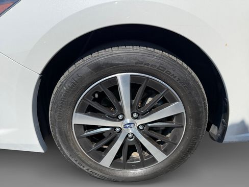 Used 2021 Subaru Impreza 2.0i Premium w/ Popular Package #2 AWD/4WD image 9