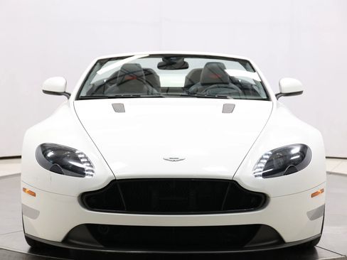Used 2016 Aston Martin V8 Vantage GT RWD image 71