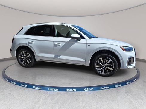 Used 2023 Audi Q5 2.0T Premium w/ Convenience Package AWD/4WD image 5