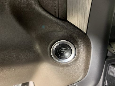 Used 2019 GMC Sierra 1500 Denali w/ Denali Ultimate Package image 18