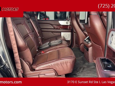 Used 2020 Lincoln Navigator L Black Label w/ Cargo Convenience Package AWD/4WD image 12