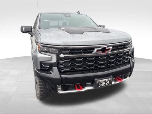 Used 2024 Chevrolet Silverado 1500 ZR2 w/ Technology Package image 3