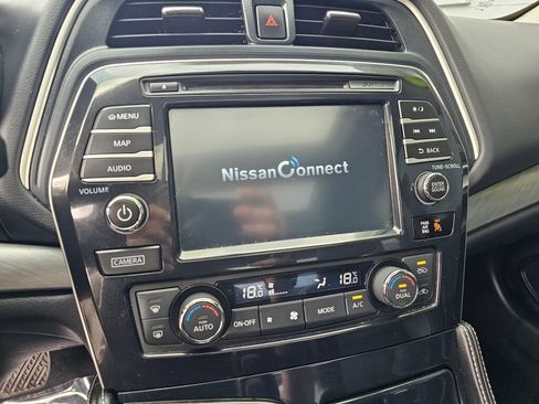 Used 2018 Nissan Maxima 3.5 SL image 25