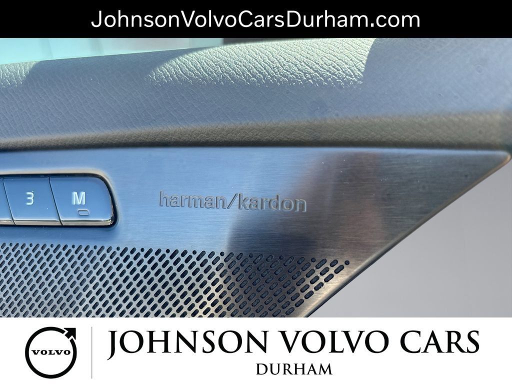 Used 2024 Volvo XC90 T8 Plus w/ Protection Package AWD/4WD image 18
