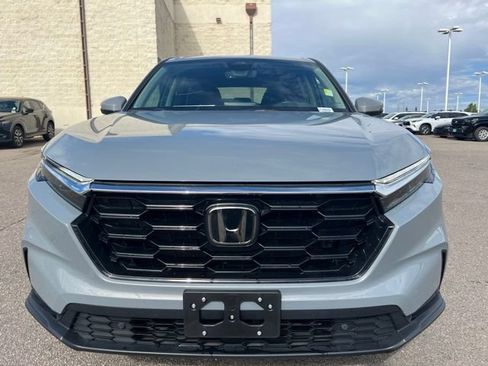 Used 2025 Honda CR-V EX-L image 9