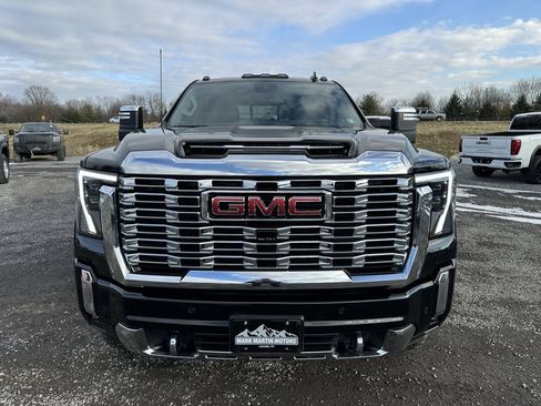 Used 2024 GMC Sierra 2500 Denali w/ Denali Reserve Package image 11
