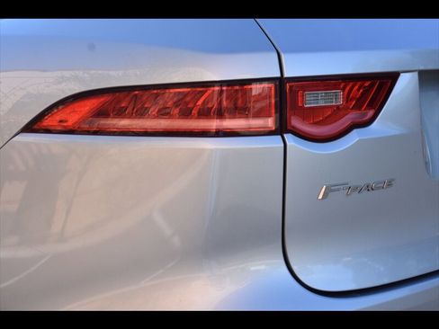 Used 2019 Jaguar F-PACE Premium image 49