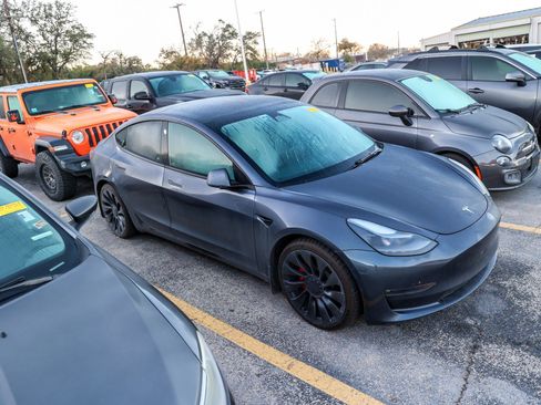 Used 2023 Tesla Model 3 Performance image 7