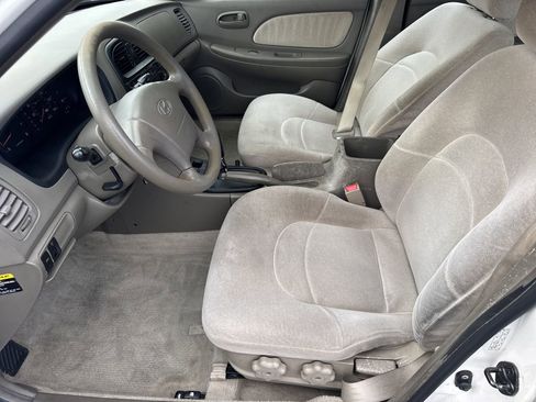 Used 2001 Hyundai Sonata FWD image 9