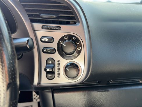 Used 2002 Honda S2000 image 26