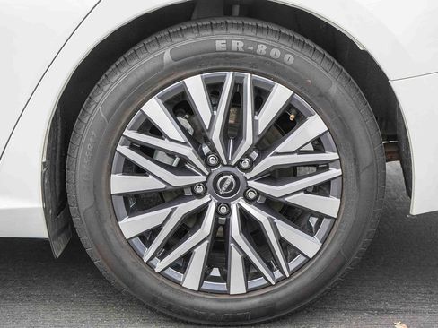 Used 2023 Nissan Altima 2.5 SV FWD image 10