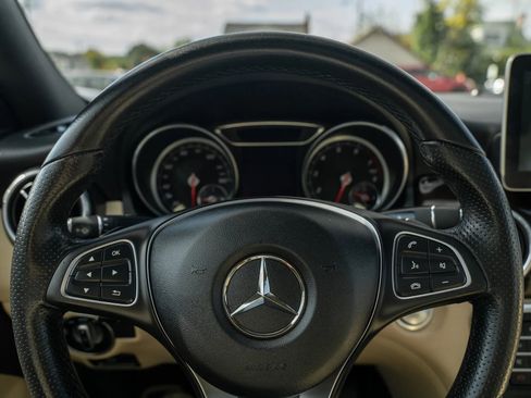 Used 2018 Mercedes-Benz CLA 250 image 17