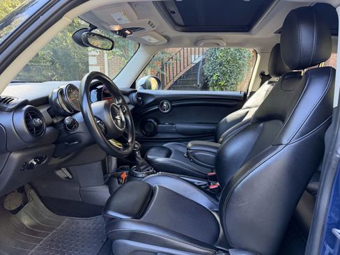 Used 2015 MINI Cooper 2-Door Hardtop image 23