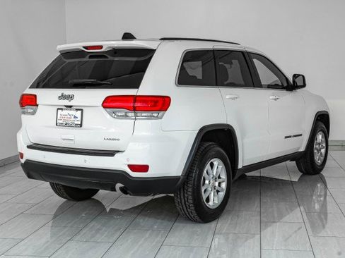 Used 2018 Jeep Grand Cherokee Laredo image 6